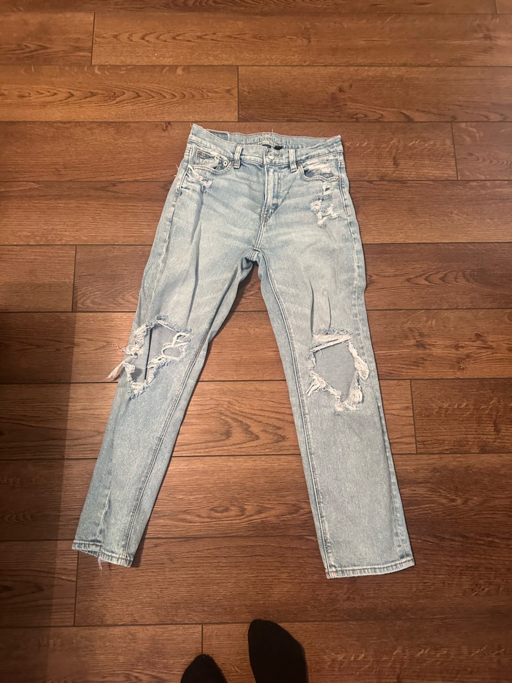 American Eagle Outfitters Light Blue Distressed Women's Jeans